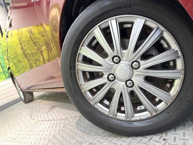 �y�A���~�z�C�[���z�O�ςɃ}�b�`�����A���~�z�C�[���𑕒����Ă���܂��B�e��A���~�z�C�[����A�X�^�b�h���X�^�C�����戵�����Ă���܂��B���񂲑��k����������