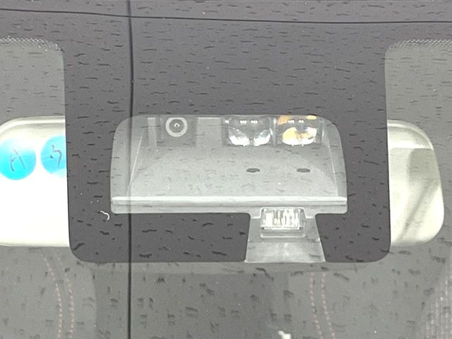 �y�X�Y�L �Z�[�t�e�B�T�|�[�g�z���s���ɑO���̎ԗ�����F�����A�Փ˂������Ȏ��͌x��ƃu���[�L�ŏՓˉ���Ɣ�Q�y�����A�V�X�g�B�����S�Ƀh���C�u�����y���݂��������܂��B