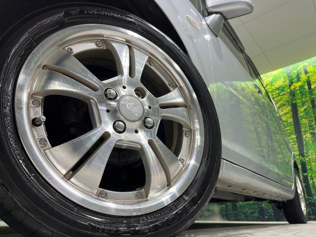 �y15�C���`�A���~�z�C�[���z�O�ςɃ}�b�`�����A���~�z�C�[���𑕒����Ă���܂��B�e��A���~�z�C�[����A�X�^�b�h���X�^�C�����戵�����Ă���܂��B���񂲑��k����������