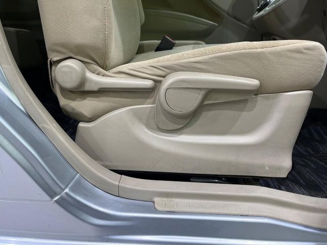 �y�V�[�g���t�^�[�z�V�[�g���ʂ̈ʒu���㉺�ɒ����ł���V�[�g���t�^�[�𑕔��B�啿�ȕ��������ȕ����œK�ȃh���C�r���O�|�W�V�����ŉ^�]�ł��܂��B