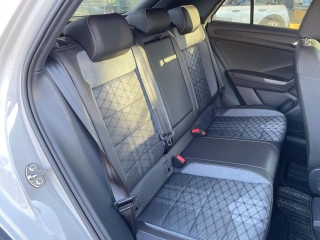 ���㕔���Ȃ��C�ɂȂ�悤�ȃL�Y�E�����ւ��蓙�A�傫�ȃ_���[�W�͂Ȃ��A�ǍD�ȏ�Ԃł��B