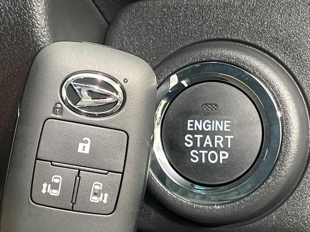 �y�L�[�t���[�V�X�e���z�J�o����|�P�b�g�ɓ��ꂽ�܂܂ł��h�A�̎{���E�������\�ȃX�}�[�g�L�[�𑕔��B�G���W���̃I���E�I�t�����J�M�����o���K�v����������Ƃ��Ă��֗��ł���