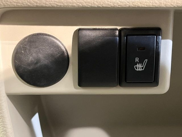 �y�V�[�g�q�[�^�[�z�������ɏd�󂷂�V�[�g�q�[�^�[!�G�A�R����葁�����܂��Ă����̂Ŋ�����̐l�����S�ł��ˁ�G�A�R���̉����͊������邩����A�Ƃ������ɂ����������߂ł��B