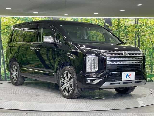 高透明度のガラス皮膜で撥水はもちろん、上質なツヤ・光沢を実現。紫外線や酸性雨から大切な愛車を保護し、色あせ・劣化を防止。「弾スプラッシュコート」、「弾プリミッサコート」からお選びいただけます。