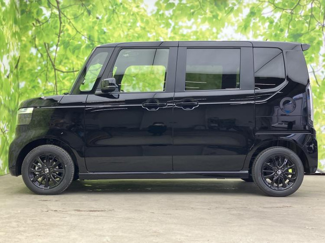 N-BOXカスタムブラック スタイル