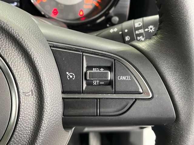 �y�N���[�Y�R���g���[���z�������H�����N���N���s�B�A�N�Z���𗣂��Ă���葬�x�ő��s���ł��A�������^�]���̕��S���y��!�����E�������ȒP�ȃX�C�b�`����Œ����ł��܂��B