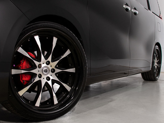 ★各種カスタム!★エアロ取付、社外アルミホイール換装承っております!