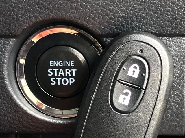 �y�L�[���X�X�^�[�g�V�X�e���z�J�o����|�P�b�g�ɓ��ꂽ�܂܂ł��h�A�̎{���E�������\�ȃX�}�[�g�L�[�𑕔��B�G���W���̃I���E�I�t�����J�M�����o���K�v����������Ƃ��Ă��֗��ł���