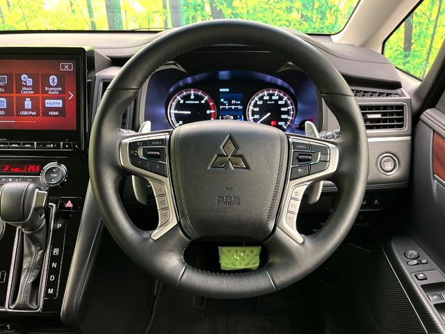 �y�����v�����X�e�A�����O�z�㎿�Ȋv���g�p���邱�ƂŁA��ɂ����������݂ƂĂ��^�]���₷���n���h���ł���