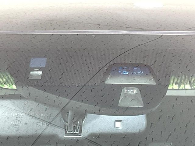 �y�V�e�B�u���[�L�A�N�e�B�u�V�X�e���z�ᑬ���s���ɑO���̎ԗ�����F�����A�Փ˂������Ȏ��͌x��ƃu���[�L�ŏՓˉ���Ɣ�Q�y�����A�V�X�g�B�����S�Ƀh���C�u�����y���݂��������܂��B