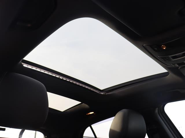 GLAクラスGLA220 4マチック 4WD