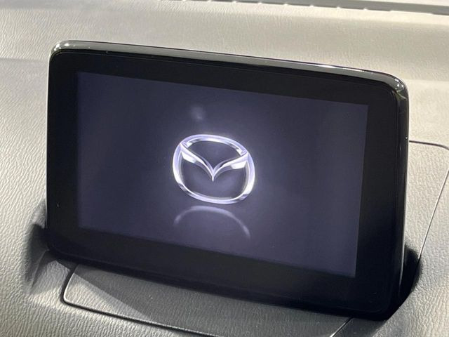 �y�����i�r�z�l�C�̏����i�r�𑕔����Ă���܂��B�i�r�̎g���₷���͂������A�I�[�f�B�I�@�\���[��!�L�����v�◷�s�͂������A�ʋ΂┃�����ȂǕ��i�̃h���C�u���y�����Ȃ�͂���