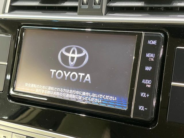 【純正ナビ】人気の純正ナビを装備。オーディオ機能も充実しており、Bluetooth接続すればお持ちのスマホやMP3プレイヤーの音楽を再生可能!毎日の運転がさらに楽しくなります!!