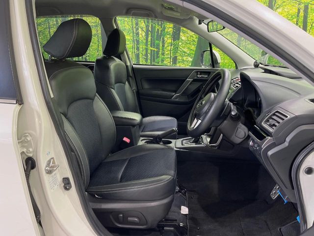 �y�n�[�t���U�[�V�[�g�z�������ƍ���S�n�𗼗������l�C�̃V�[�g���w�ʁE���ʂ̃t�@�u���b�N�f�ނ́A�ʋC���̗ǂ��⊊��ɂ����ɗD��Ă��܂��B�C���╞���ɍ��E���ꂸ���K�ɂ���肢�������܂��B