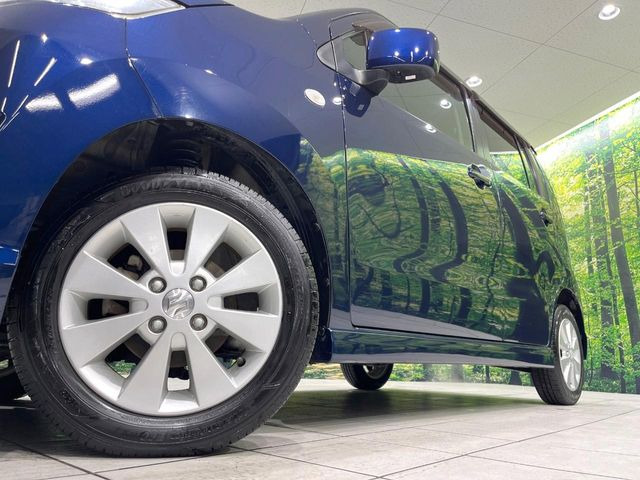 �y����14�C���`�A���~�z�C�[���z�O�ςɃ}�b�`���������A���~�z�C�[���𑕒����Ă���܂��B�e��ЊO�A���~�z�C�[����A�X�^�b�h���X�^�C�����戵�����Ă���܂��B���񂲑��k����������