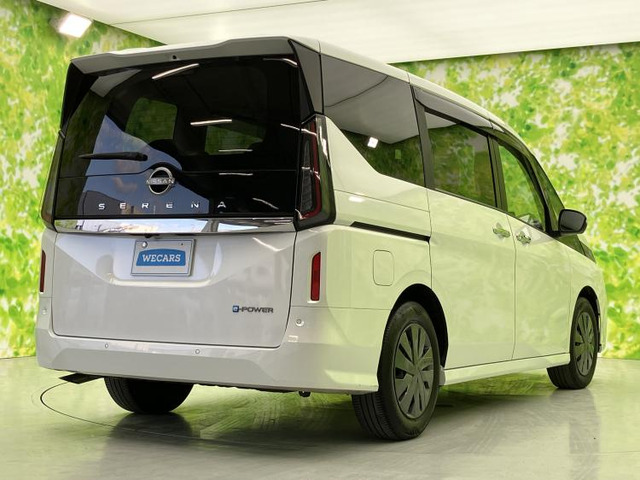 セレナ1.4 e-POWER XV