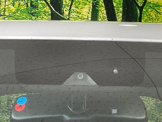 �y�O�He-Assist�z���s���ɑO���̎ԗ�����F�����A�Փ˂������Ȏ��͌x��ƃu���[�L�ŏՓˉ���Ɣ�Q�y�����A�V�X�g�B�����S�Ƀh���C�u�����y���݂��������܂��B