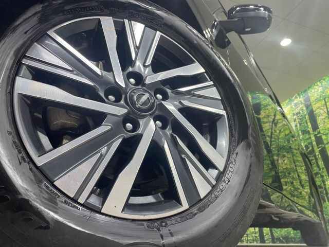 �y����16�C���`�A���~�z�C�[���z�O�ςɃ}�b�`���������A���~�z�C�[���𑕒����Ă���܂��B�e��ЊO�A���~�z�C�[����A�X�^�b�h���X�^�C�����戵�����Ă���܂��B���񂲑��k����������