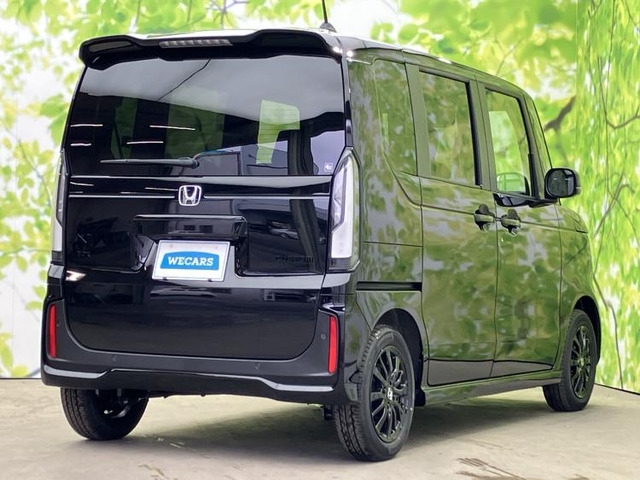 N-BOXカスタムブラック スタイル