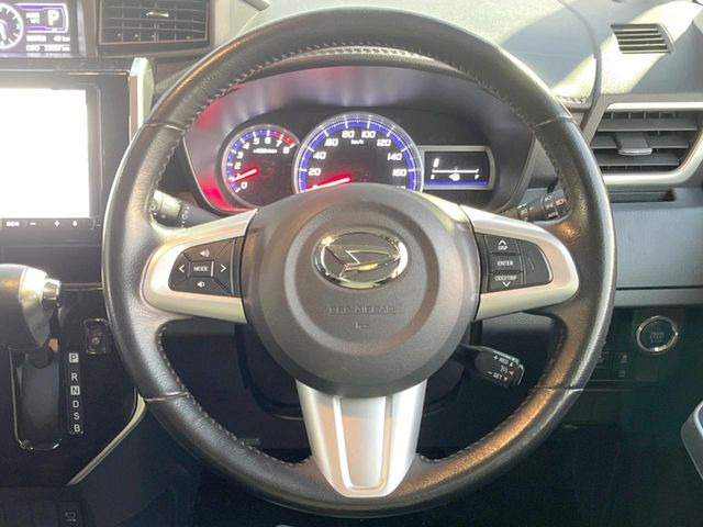 �y�����v�����X�e�A�����O�z�㎿�Ȋv���g�p���邱�ƂŁA��ɂ����������݂ƂĂ��^�]���₷���n���h���ł���