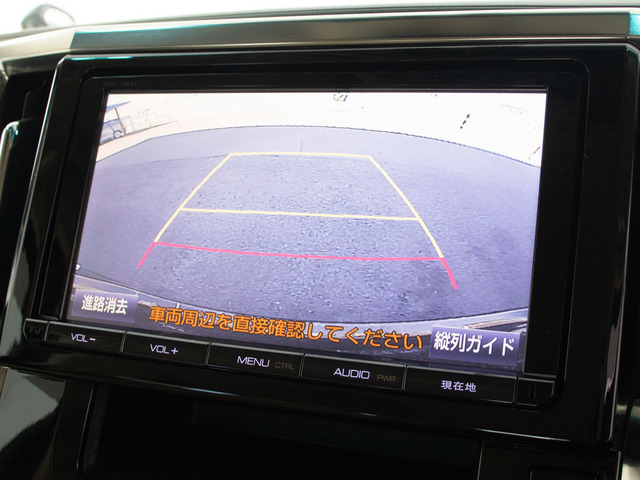 ★純正SDナビ★人気ディーラーオプションのナビを装着!便利な機能満載です!