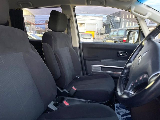 �^�]�Ȃ܂��ɂ͏\���ȃX�y�[�X������A�啿�ȕ��ł��������^�]���Ă�����������ł��B