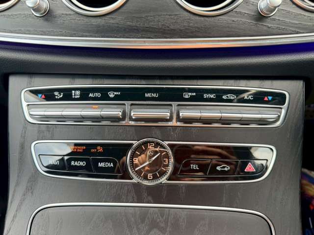 �C�ɂȂ邨�Ԃ�����܂�����E�̓d�b�ԍ����璼�ڂ��X�ɂ��₢���킹���������B�x�����@����ԗ����A��Ԃ܂łȂ�ł������������Ē����܂��B�X�^�b�t�ꓯ���A�����҂����Ă���܂��B