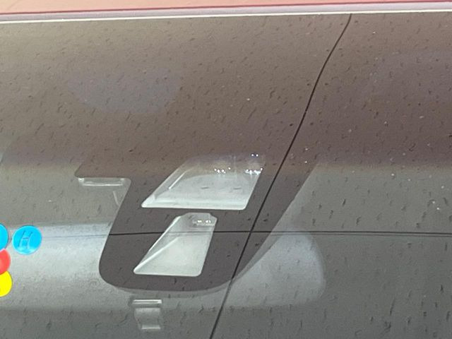 �y�V�e�B�u���[�L�A�N�e�B�u�V�X�e���z�ᑬ���s���ɑO���̎ԗ�����F�����A�Փ˂������Ȏ��͌x��ƃu���[�L�ŏՓˉ���Ɣ�Q�y�����A�V�X�g�B�����S�Ƀh���C�u�����y���݂��������܂��B