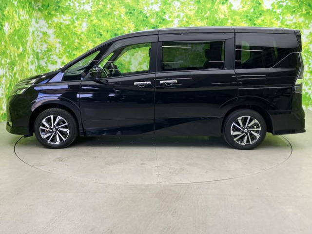 セレナ1.2 e-POWER ハイウェイスターV