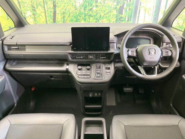 ステップワゴン2.0 e:HEV スパーダ