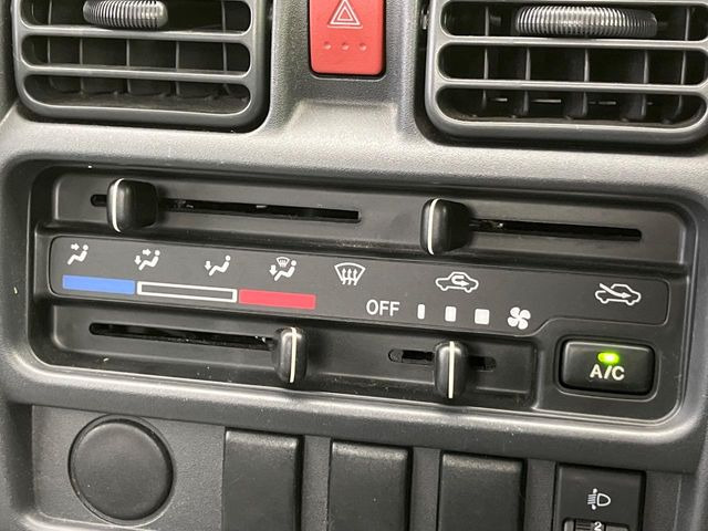 �����~�������Ă��S�Ȃɉ��K�ȋ󒲂�͂��Ă����A�_�C�������G�A�R���𑕔���