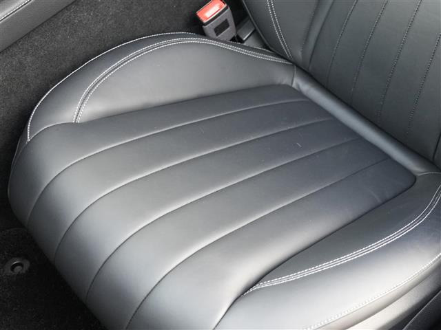 EクラスE400 4マチック エクスクルーシブ 4WD