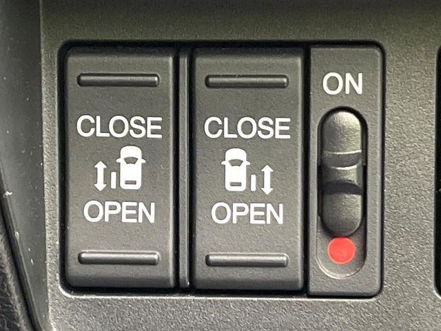 �y�����p���[�X���C�h�h�A�z�X�}�[�g�L�[��^�]�Ȃ̃X�C�b�`�Ō�ȗ����X���C�h�h�A�̊J���\���d��������͂����ăh�A���J����K�v�������A�����Ȃ��q�l�ł��ȒP�ɊJ���߂ł����K�ł���