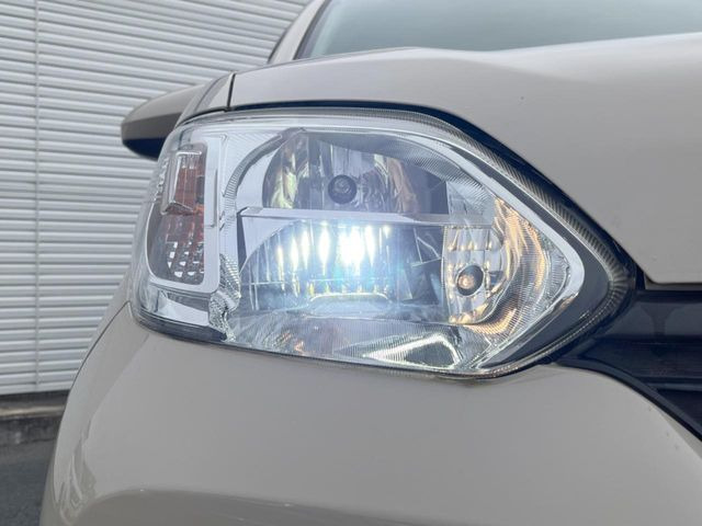 �yLED�w�b�h���C�g�z���ɖ��邭�O�����Ƃ炵�Ă����̂ŁA���V����Ԃ̑��s�������E�ǍD�ň��S���Ă���肢�������܂��B