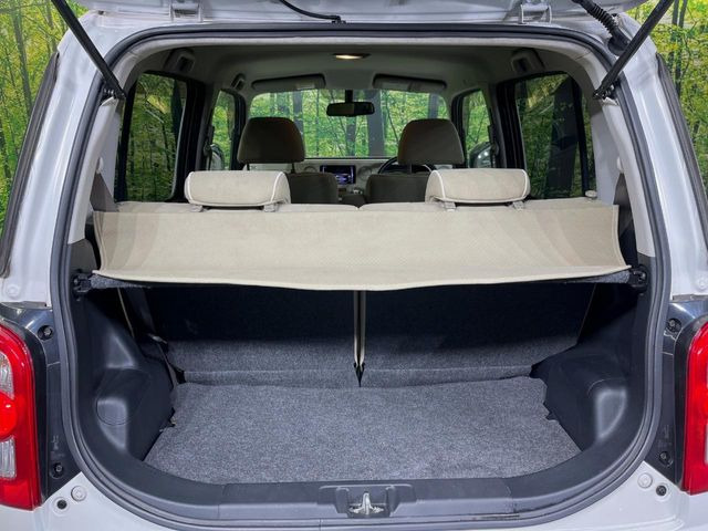 ���i�̂���������ʋ΁A���}���ɏ\���ȉ׎��X�y�[�X���m�ۂ��Ă���܂��B�Z�J���h�V�[�g��|���ƁA�傫�ȉו��̐ύڂ��\�ł���