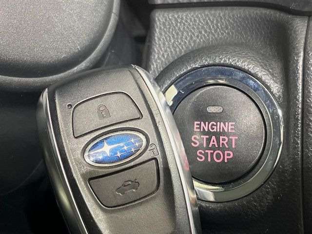 �y�A�N�Z�X�L�[&�v�b�V���X�^�[�g�z�J�o����|�P�b�g�ɓ��ꂽ�܂܂ł��h�A�̎{���E�������\�ȃX�}�[�g�L�[�𑕔��B�G���W���̃I���E�I�t�����J�M�����o���K�v�������A�{�^�����v�b�V�����邾����OK��