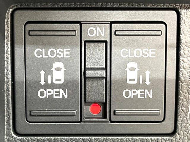 �y�����p���[�X���C�h�h�A�z�X�}�[�g�L�[��^�]�Ȃ̃X�C�b�`�Ō�ȗ����X���C�h�h�A�̊J���\���d��������͂����ăh�A���J����K�v�������A�����Ȃ��q�l�ł��ȒP�ɊJ���߂ł����K�ł���