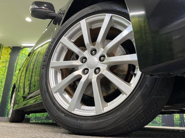 �y����17�C���`�A���~�z�C�[���z�O�ςɃ}�b�`���������A���~�z�C�[���𑕒����Ă���܂��B�e��ЊO�A���~�z�C�[����A�X�^�b�h���X�^�C�����戵�����Ă���܂��B���񂲑��k����������