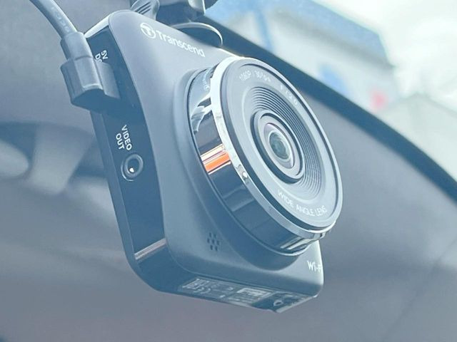 �y�h���C�u���R�[�_�[�z���S�E���S�ȃJ�[���C�t�ɕK�{�̃h���C�u���R�[�_�[�𑕔�!���s���͂������A������^�]�⎖�̂ɑ��������ۂ̏󋵂��f���ŋL�^���A����̃��X�N�ɔ����܂��B