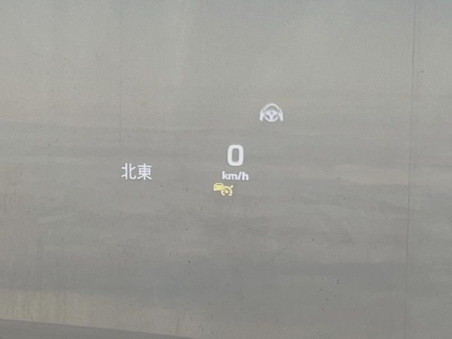 ���w�b�h�A�b�v�f�B�X�v���C:���݂̑��x�⑖�s�����f�W�^���\���ŉ^�]�ȑO���̃K���X�ɓ��e!�^�]���A���������炳���K�v�ȏ����m�F�ł���̂łƂ��Ă��֗��ň��S!