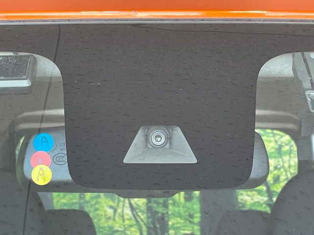 �y�O�He-Assist�z���s���ɑO���̎ԗ�����F�����A�Փ˂������Ȏ��͌x��ƃu���[�L�ŏՓˉ���Ɣ�Q�y�����A�V�X�g�B�����S�Ƀh���C�u�����y���݂��������܂��B