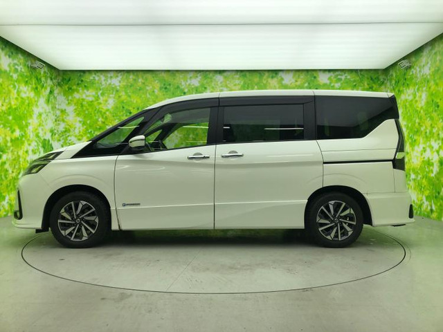 セレナ1.2 e-POWER ハイウェイスターV