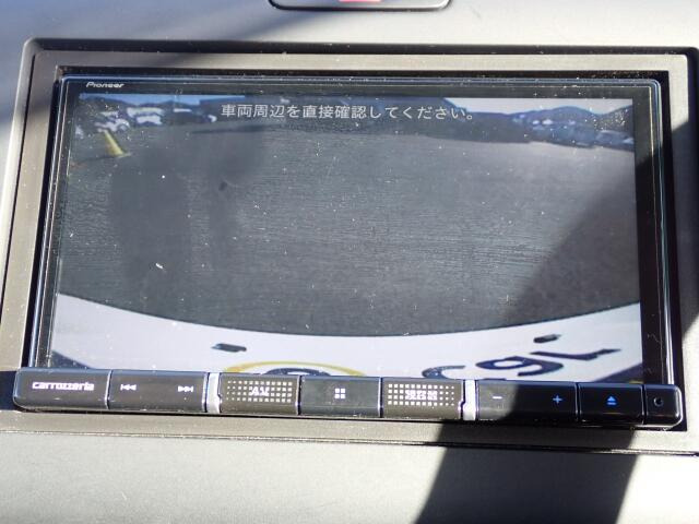 �o�b�N�J�����������Ă���܂��B���Ԏ��ɑ�ϖ��ɗ����܂�������Ԃ����ȕ��ɂ��֗��@�\�ł���