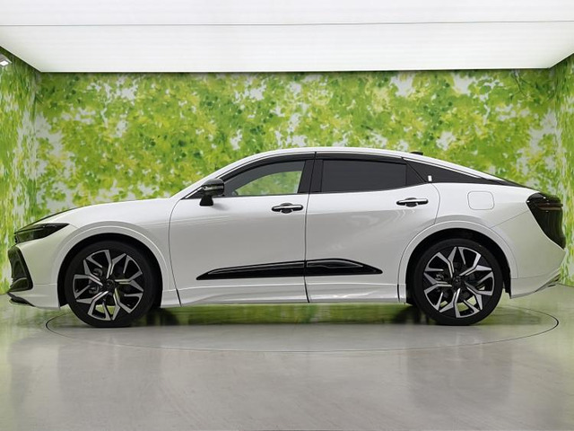 クラウンクロスオーバー2.5 G アドバンスト レザー パッケージ E-Four 4WD