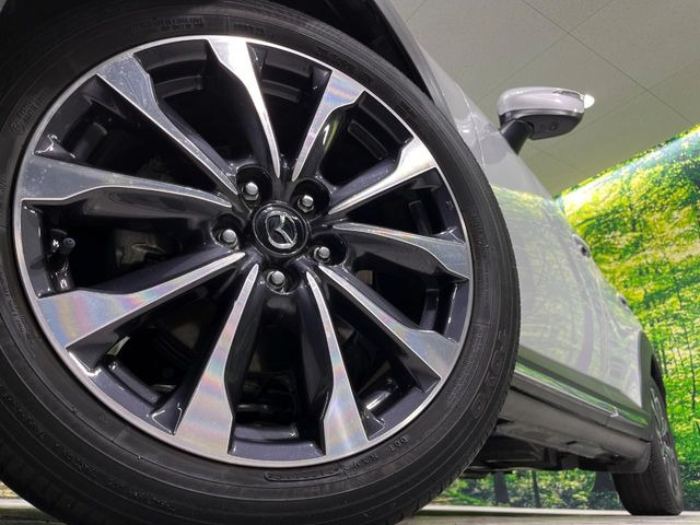 �y����18�C���`�A���~�z�C�[���z�O�ςɃ}�b�`���������A���~�z�C�[���𑕒����Ă���܂��B�e��ЊO�A���~�z�C�[����A�X�^�b�h���X�^�C�����戵�����Ă���܂��B���񂲑��k����������