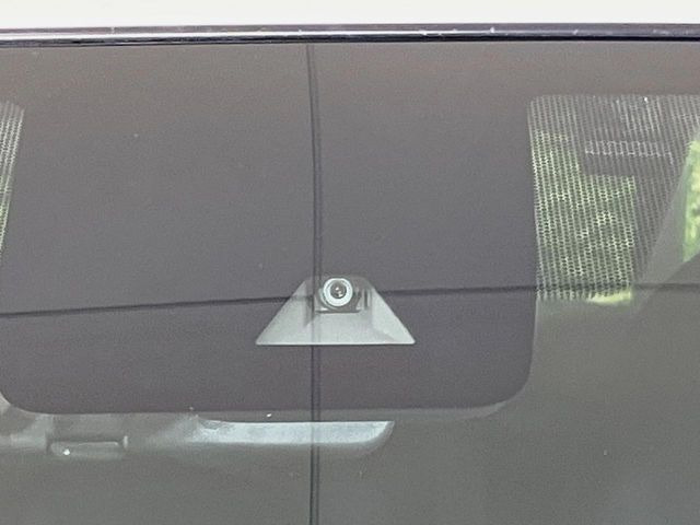 �y�C���e���W�F���g�G�}�[�W�F���V�[�u���[�L�z�t�����g�J�����őO���̎ԗ�����s�҂����m�B�Փ˂������Ȏ��͏Փ˔�Q�y���u���[�L���쓮�A�Փˉ�����T�|�[�g�B�����S�Ƀh���C�u�����y���݂��������܂��B