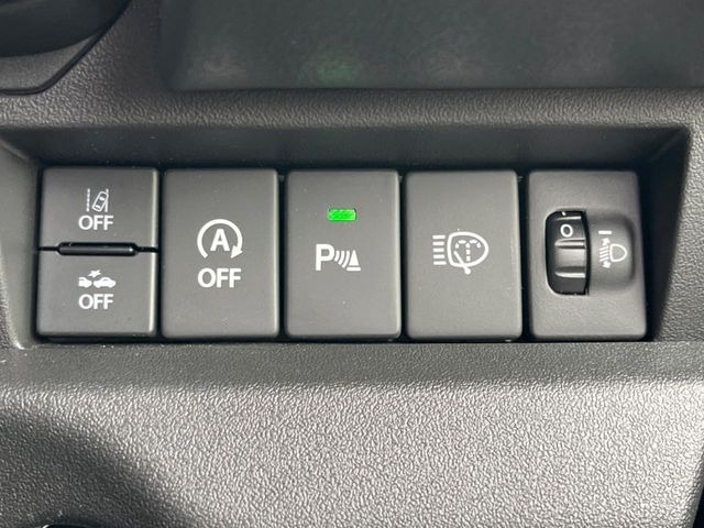 �y�A�C�h�����O�X�g�b�v�z�ԐM����a�؂Œ�Ԃ����ۂɃG���W�����~���A���ʂȔR���̏����}���܂��B�R��������ی�ɂȂ���@�\��G���W���̓u���[�L�𗣂��΍Ďn�����܂��B