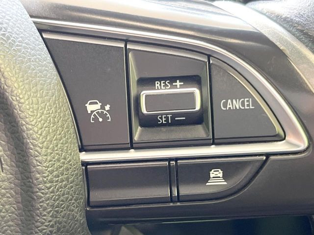 �y�N���[�Y�R���g���[���z�������H�����N���N���s�B�A�N�Z���𗣂��Ă���葬�x�ő��s���ł��A�������^�]���̕��S���y��!�����E�������ȒP�ȃX�C�b�`����Œ����ł��܂��B