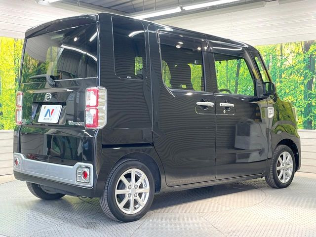 ��D�]�𒸂��Ă���܂��{�f�B�̒e�X�v���b�V���R�[�g���D�]��t���B�ʏ�̃K���X�R�[�g�ƈقȂ�A�ϋv�N��6�N�̖��@���K���X�R�[�e�B���O���A�{�f�B���L���C�ȏ�Ԃɕۂ��Ă���܂��B