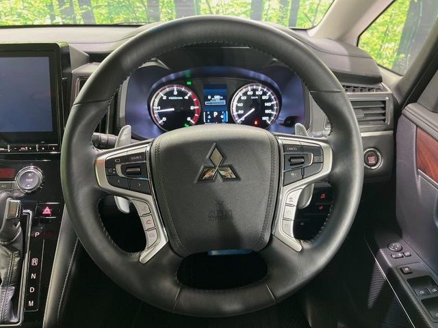 �y�����v�����X�e�A�����O�z�㎿�Ȋv���g�p���邱�ƂŁA��ɂ����������݂ƂĂ��^�]���₷���n���h���ł���